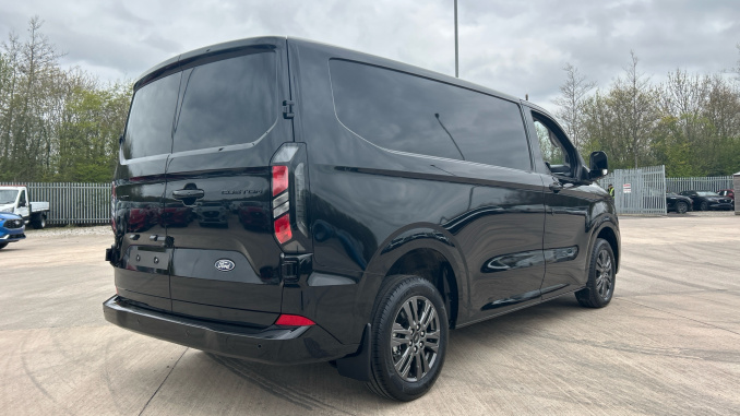 Ford Transit Custom 280 L1 Diesel Fwd 2.0 EcoBlue 136ps H1 Van Limited - Image 10